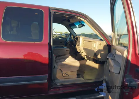 2003 Chevrolet Silverado 1500 Ls из США, поврежденный, VIN 2GCEK19TX31350862